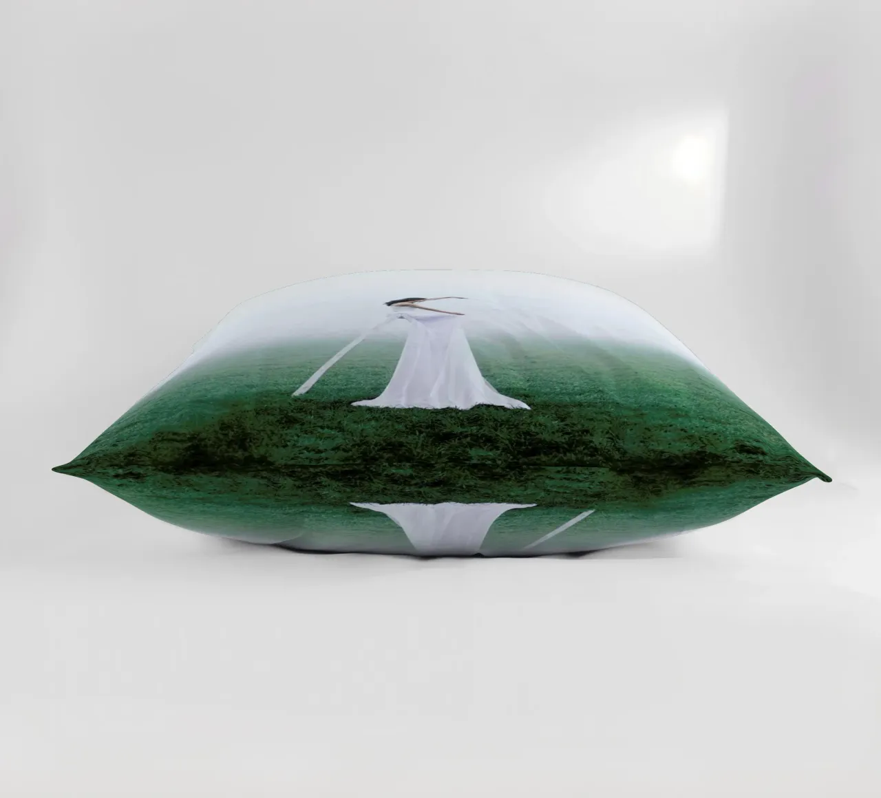 Step In Another World cuscino da Jovana Rikalo