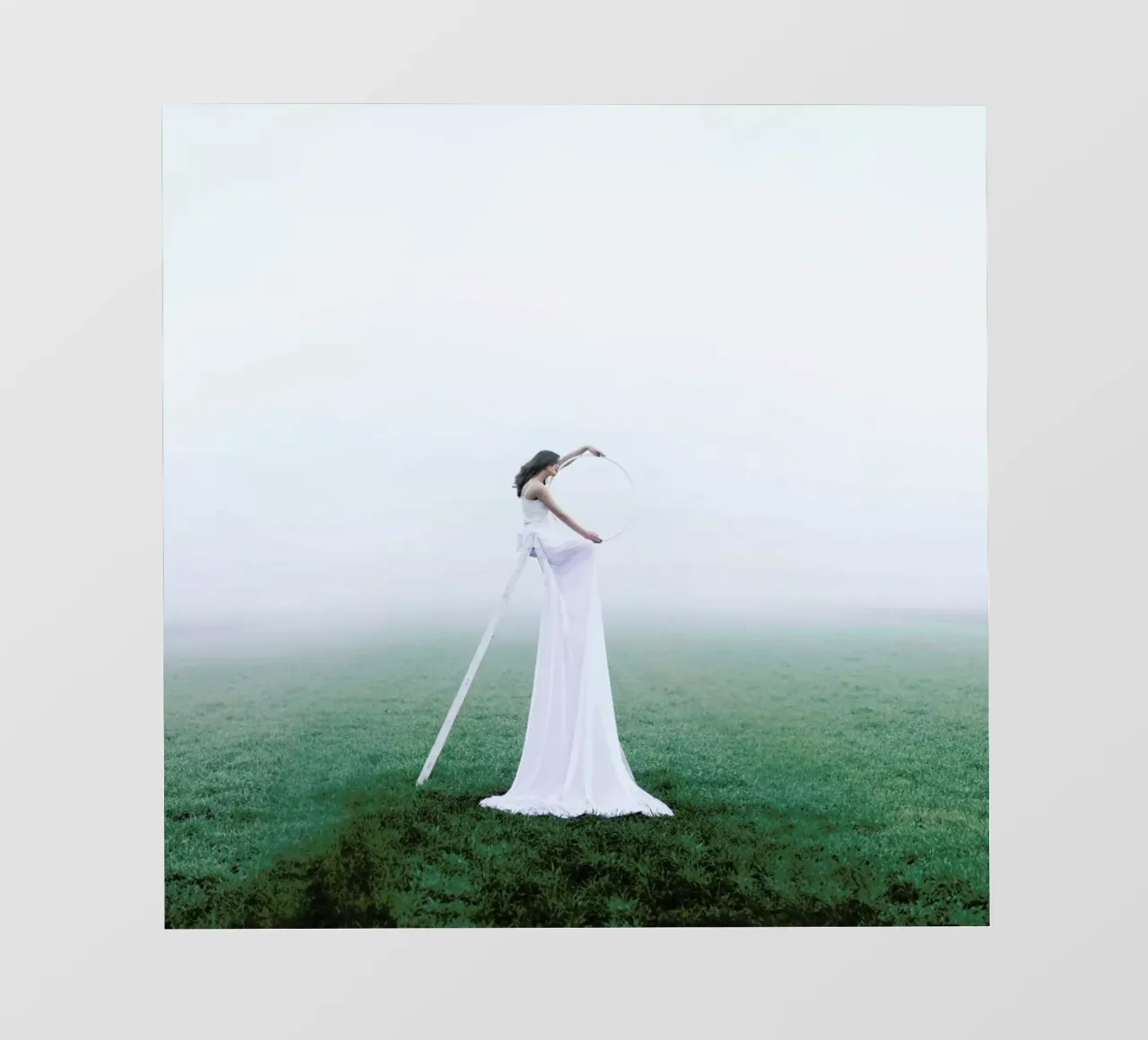 Step In Another World telo in pvc da Jovana Rikalo