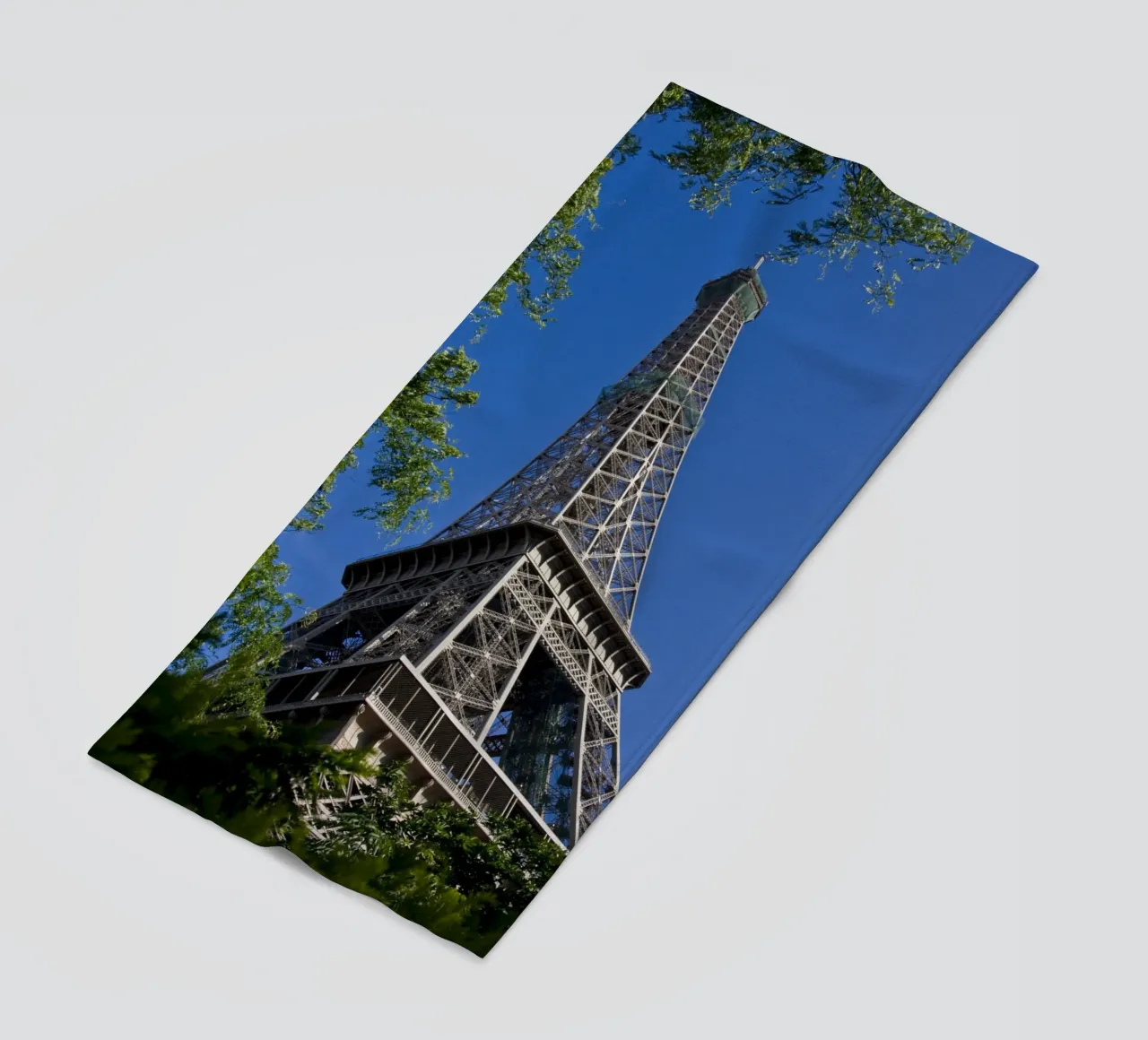 Eiffel Tower telo mare da Alexey
