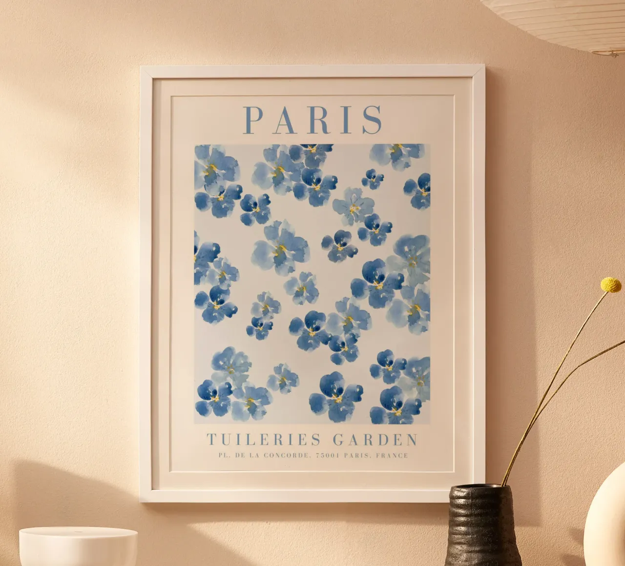 Stampa floreale di Parigi poster da Bella Studio