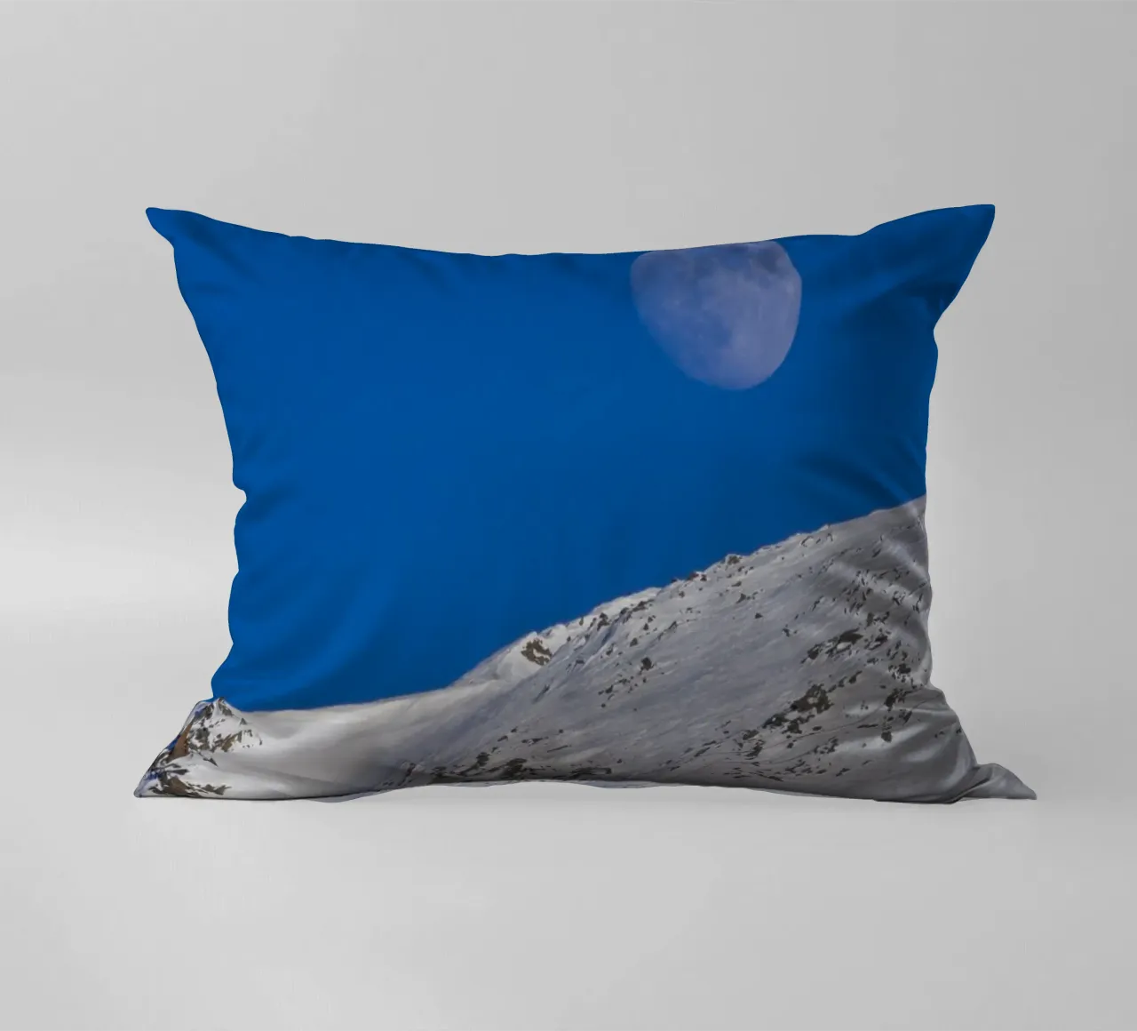 Luna cuscino da Alexey