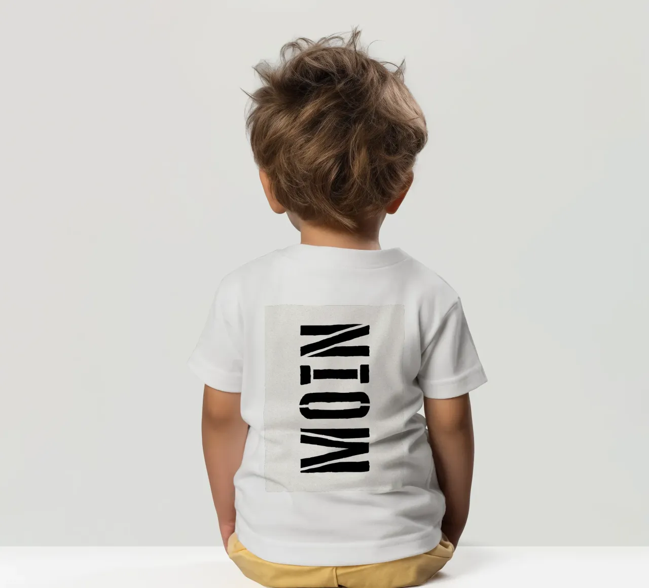 MOIN t-shirt bambini da ArtDesign by KBK