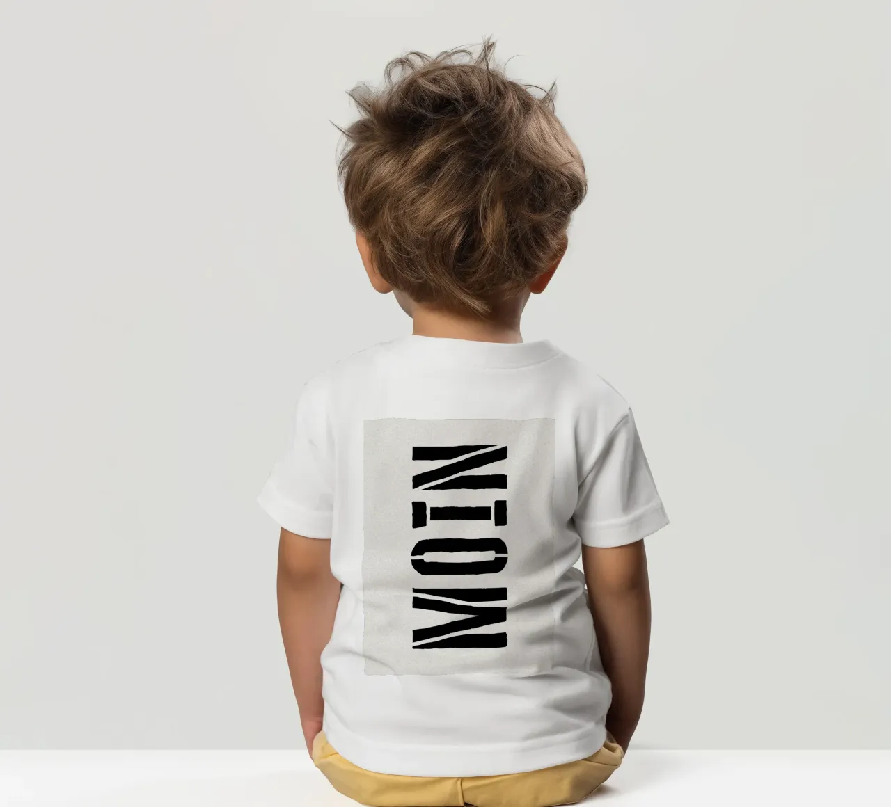 MOIN t-shirt bambini da ArtDesign by KBK