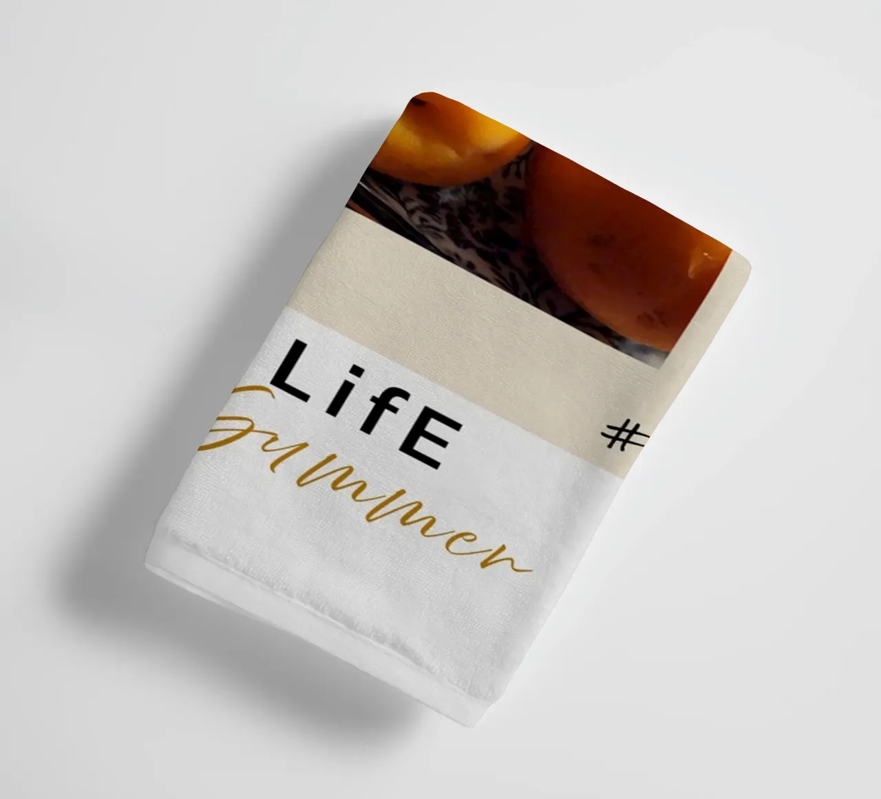 still life friuts of summer #01 asciugamano da bagno da words-in-frames