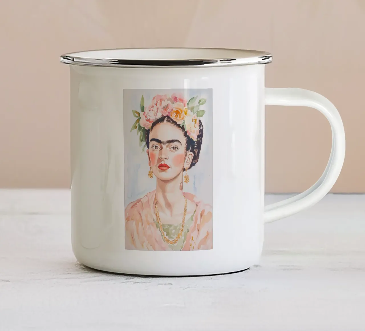 Ritratto di Frida ad acquerello tazza in smalto da Melloi Art Print