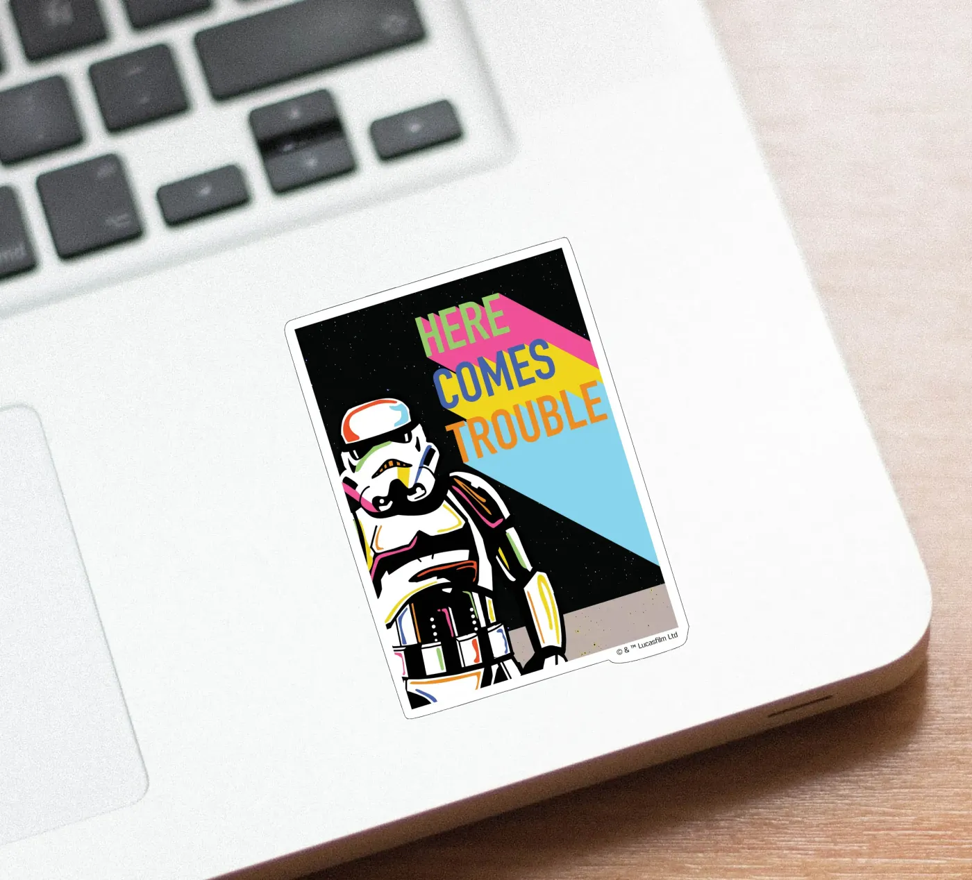 HERE COMES THE TROUBLE Sticker von Star Wars - Sticker Shop