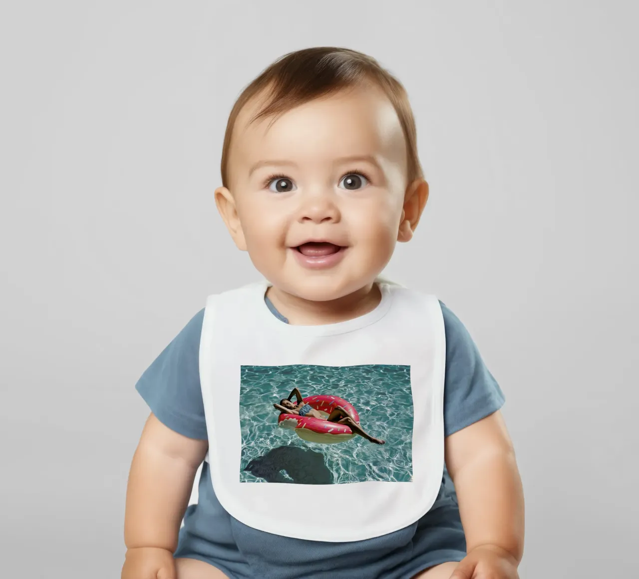 Pool Affairs bavaglino da Marie Bärsch