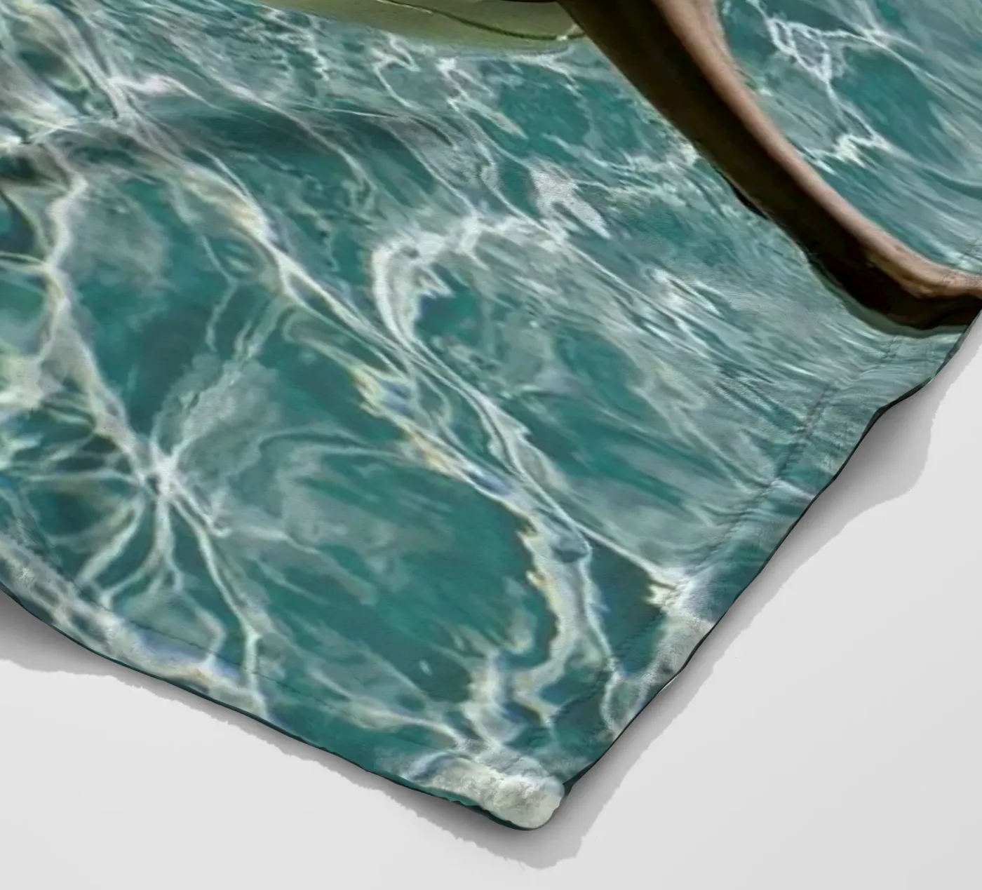 Pool Affairs Fleecedecke von Marie Bärsch