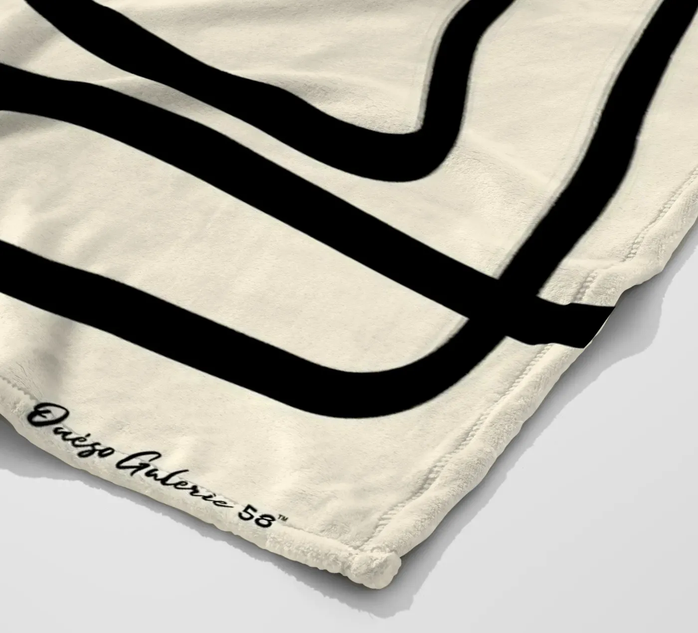 Radiant Patchwork Fleecedecke von Mike Leymi