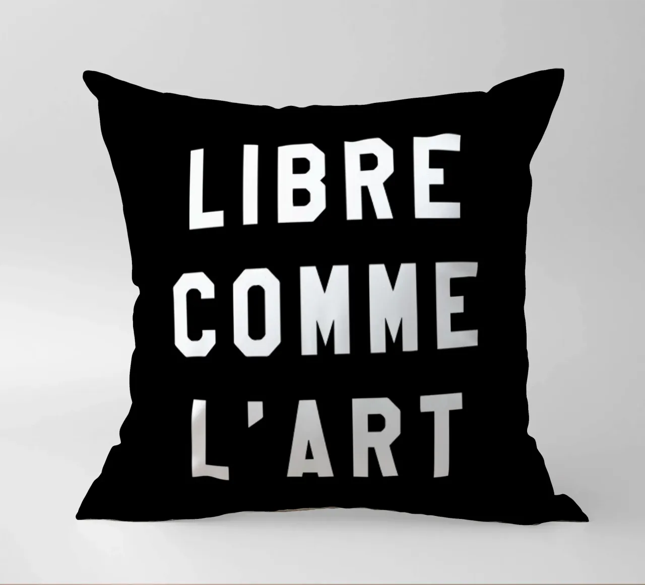 Libre Comme L'Art Black cuscino da FRAICHE