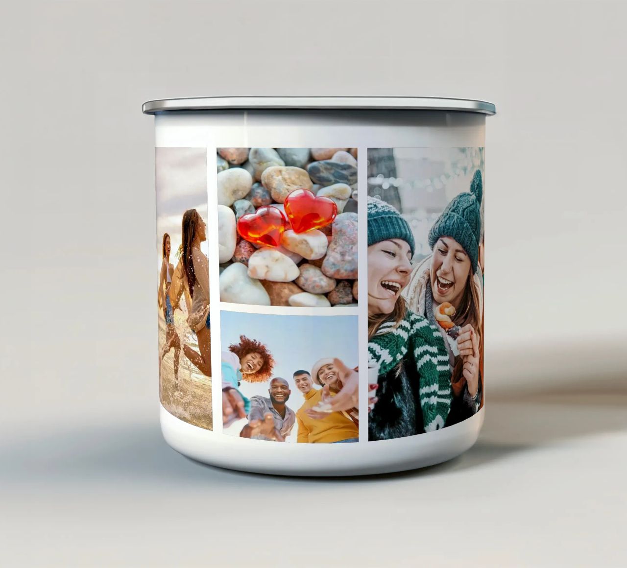 Personalisierte Collage: Fotos und Monogramm einfach hinzufügen Emaille Tasse von Studio Patruschka