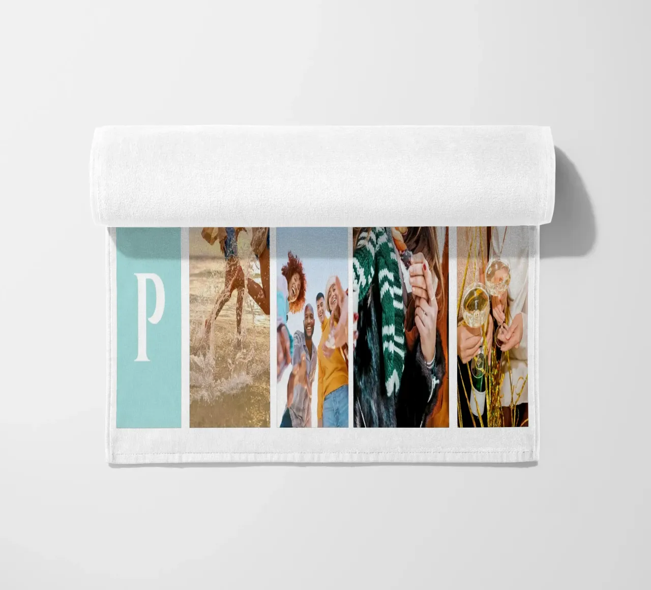 Collage personalizado: Añade fotos y monogramas fácilmente toalla de playa de Studio Patruschka