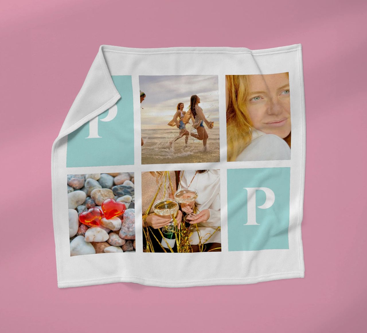 Personalisierte Collage: Fotos und Monogramm einfach hinzufügen Fleecedecke von Studio Patruschka