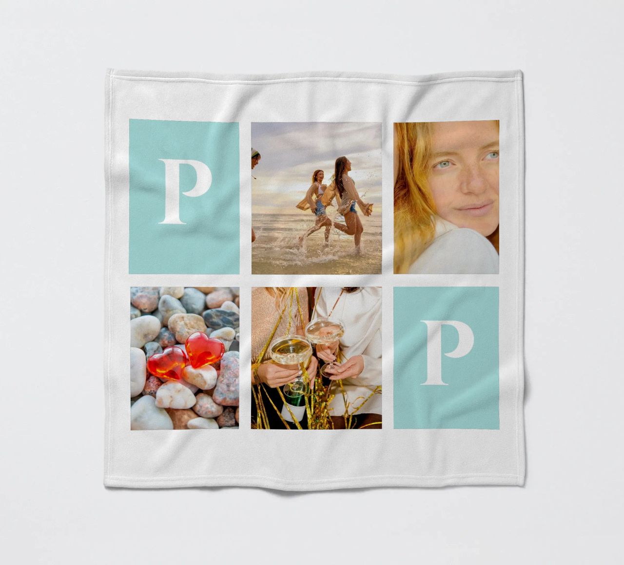 Personalisierte Collage: Fotos und Monogramm einfach hinzufügen Fleecedecke von Studio Patruschka