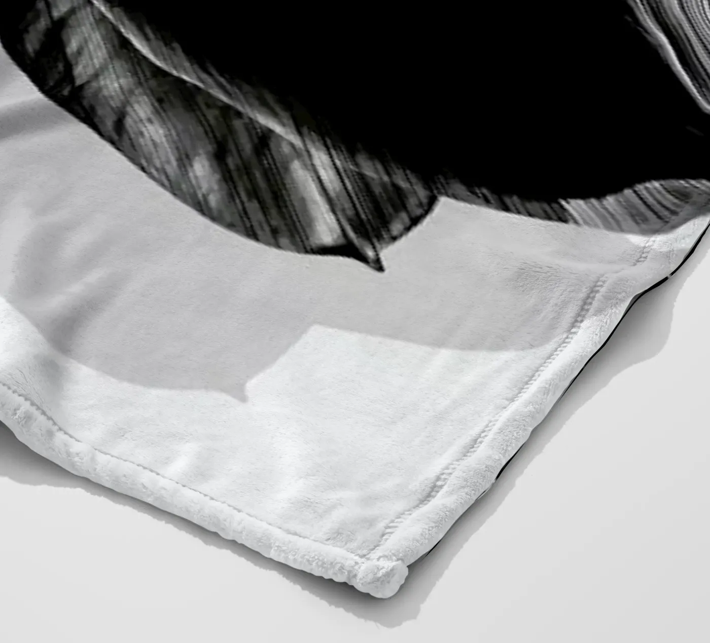 We Crush Fleecedecke von Adam Priester