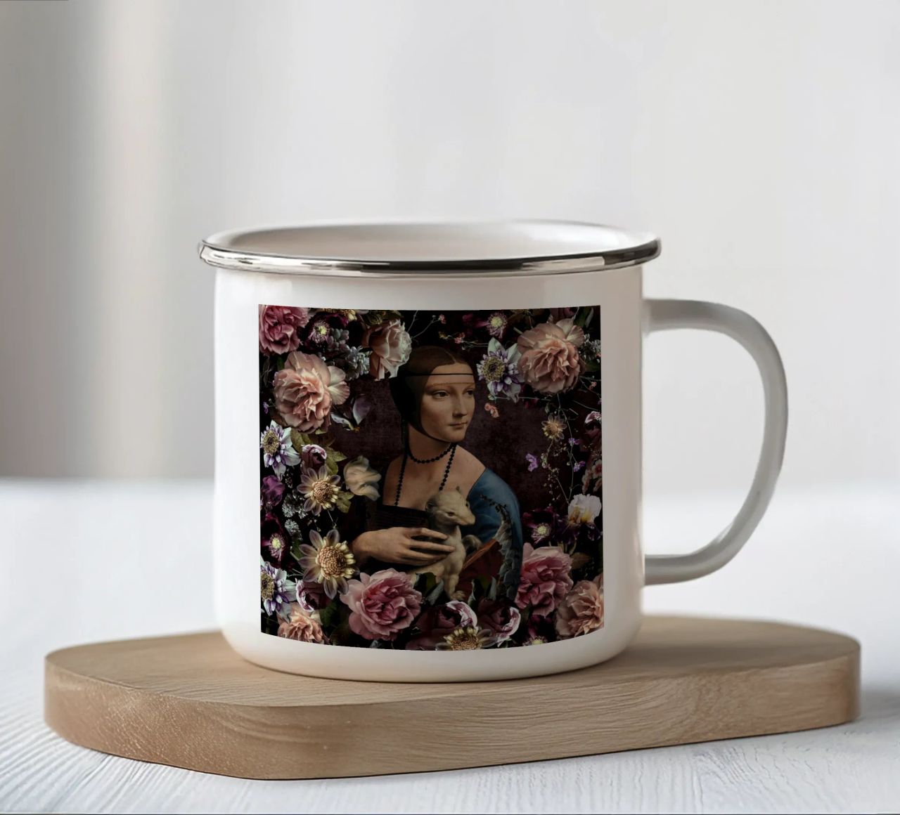 Signora con l'ermellino - Adattamento floreale tazza in smalto da Flower Garden - Uta Naumann