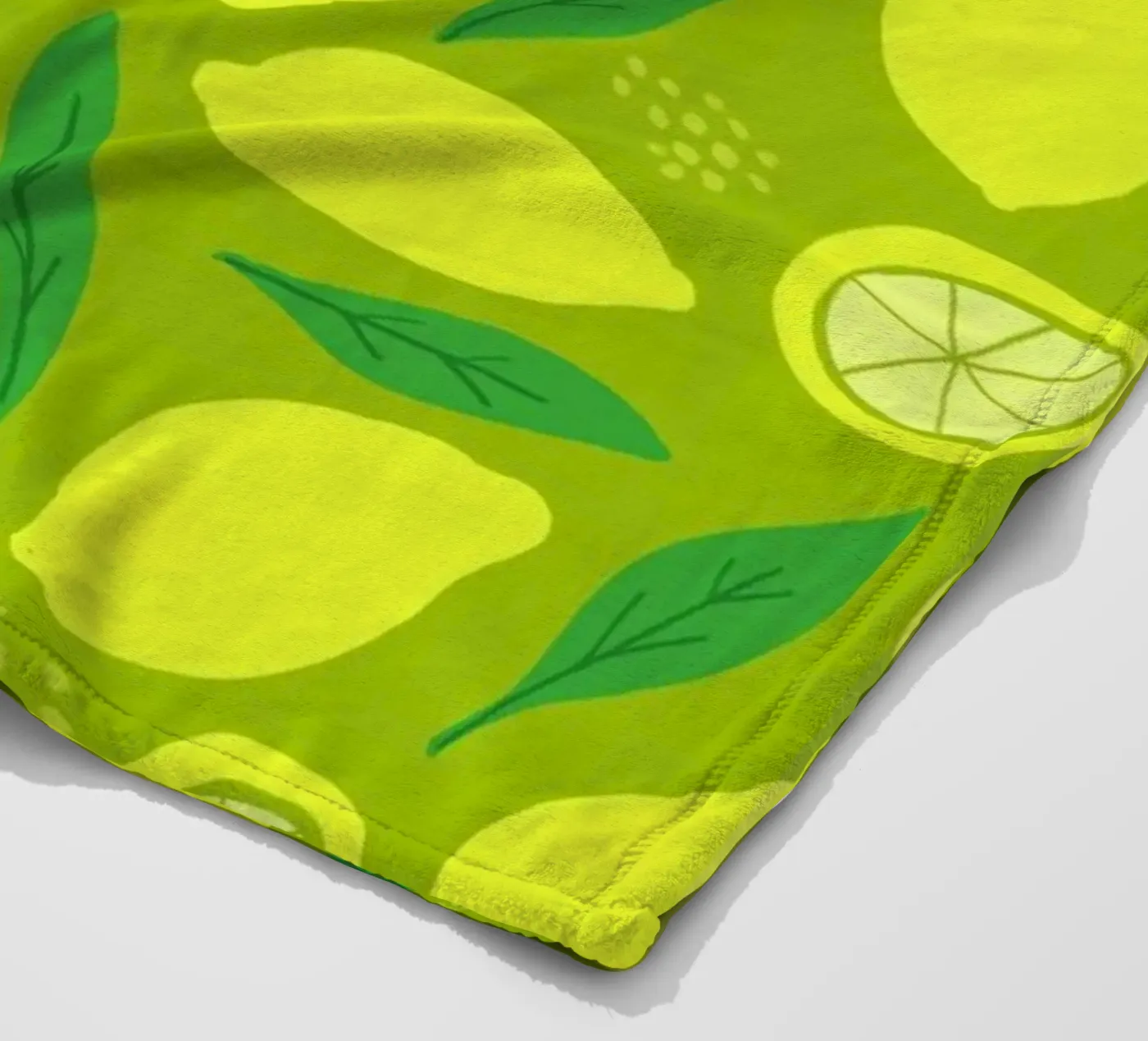 Lemonade coperta in pile da Leah Flores