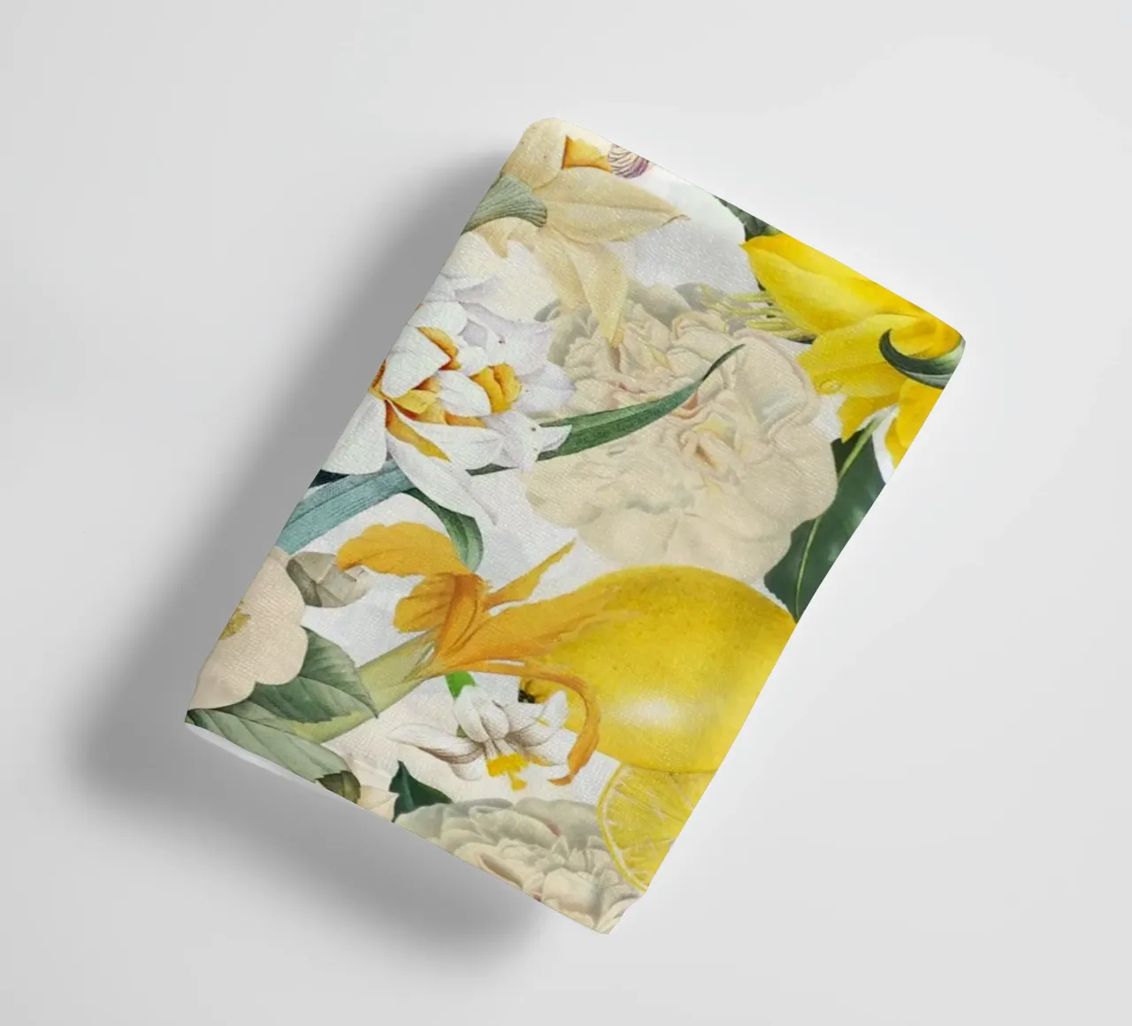 Giardino botanico giallo e bianco di fiori tropicali asciugamano da bagno da Flower Garden - Uta Naumann
