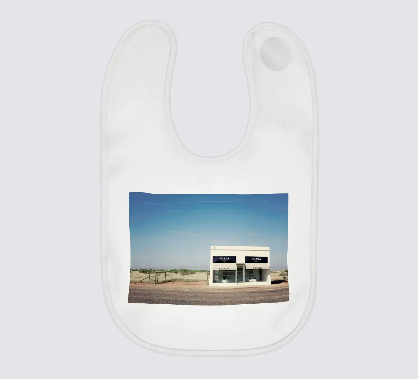 Prada Marfa Babylätzchen von Catherine McDonald