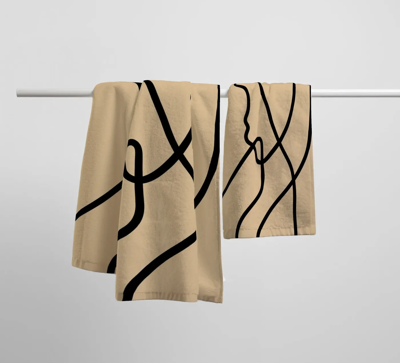 Harmonic Layers Handtuch von Mike Leymi