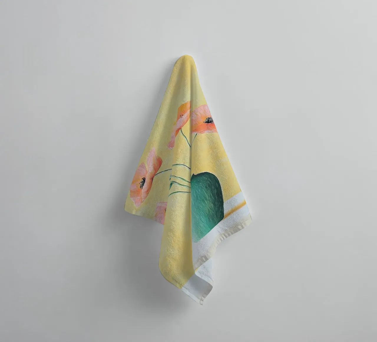 Bloemen in vaas badhanddoek van IamHomeStudio