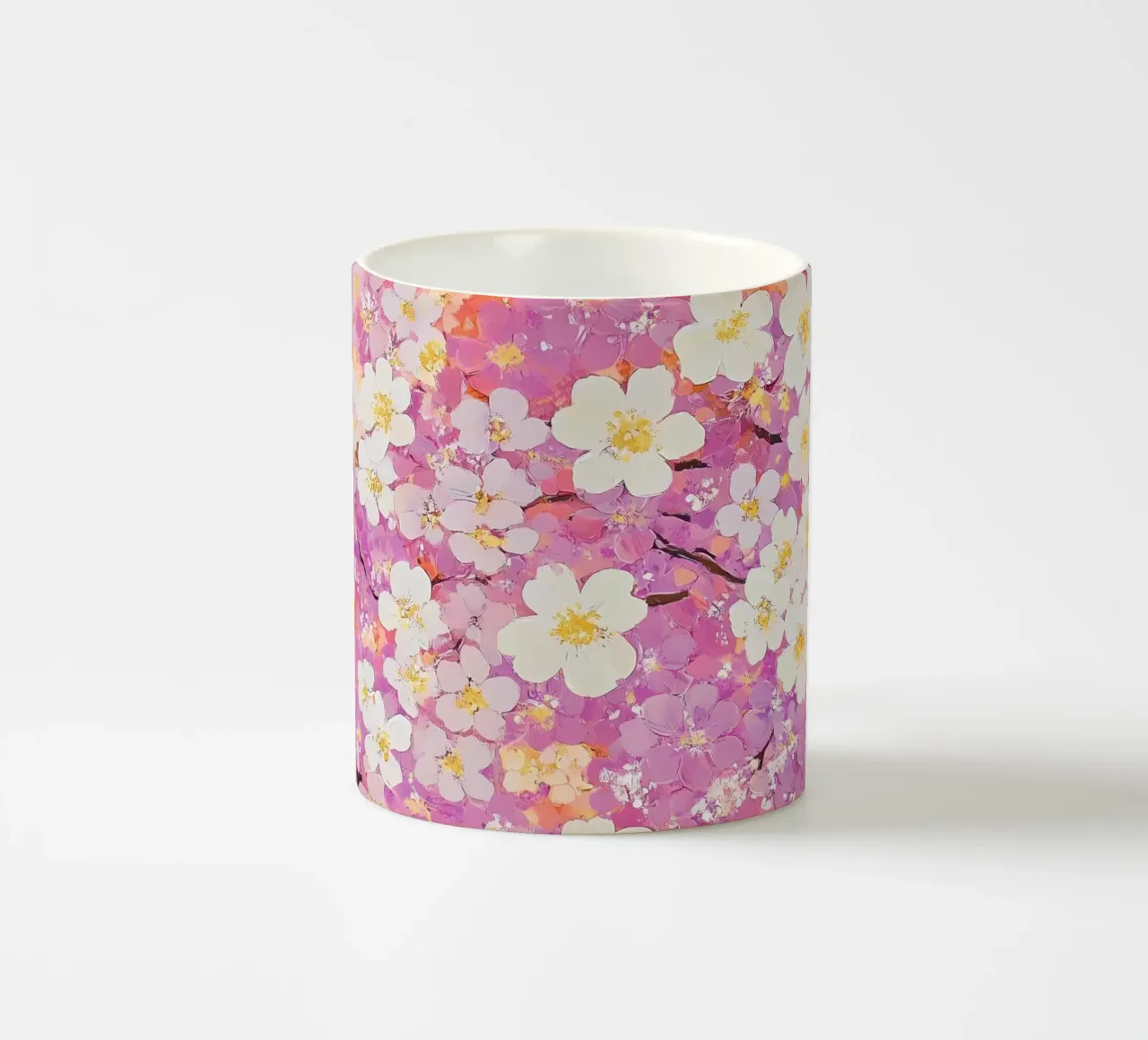 Fiori bianchi e rosa tazza in ceramica da IamHomeStudio