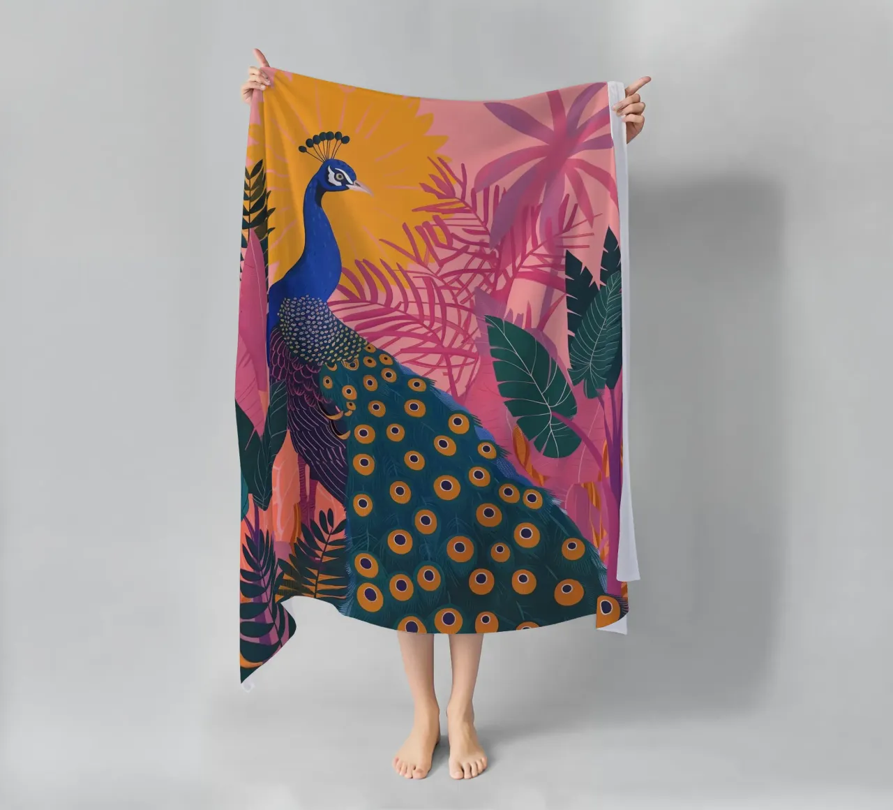 Pavone tra piante tropicali Fiori botanici rosa telo mare da Gentle Echoes Art