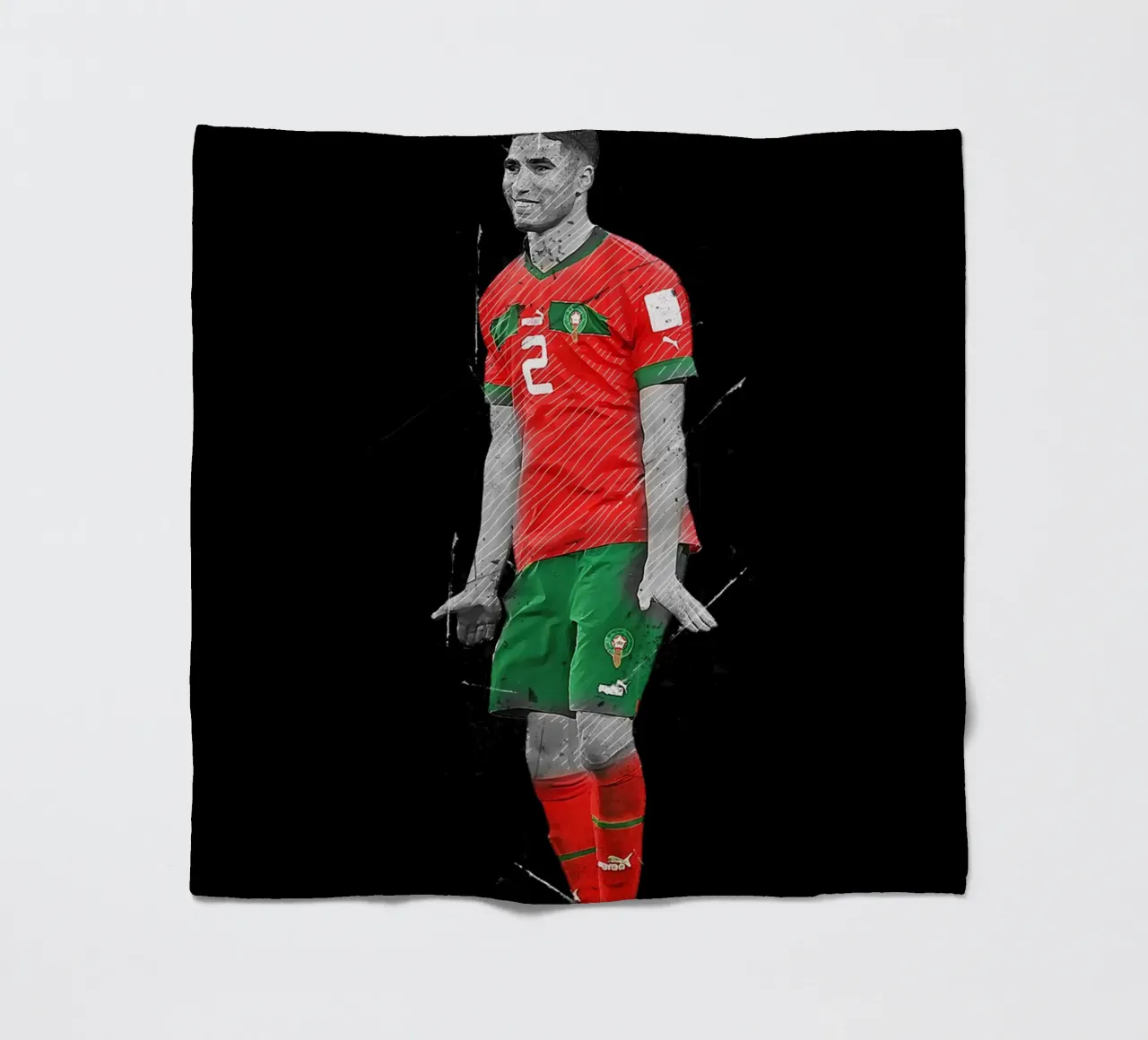 Achraf Hakimi coperta in pile da tenten