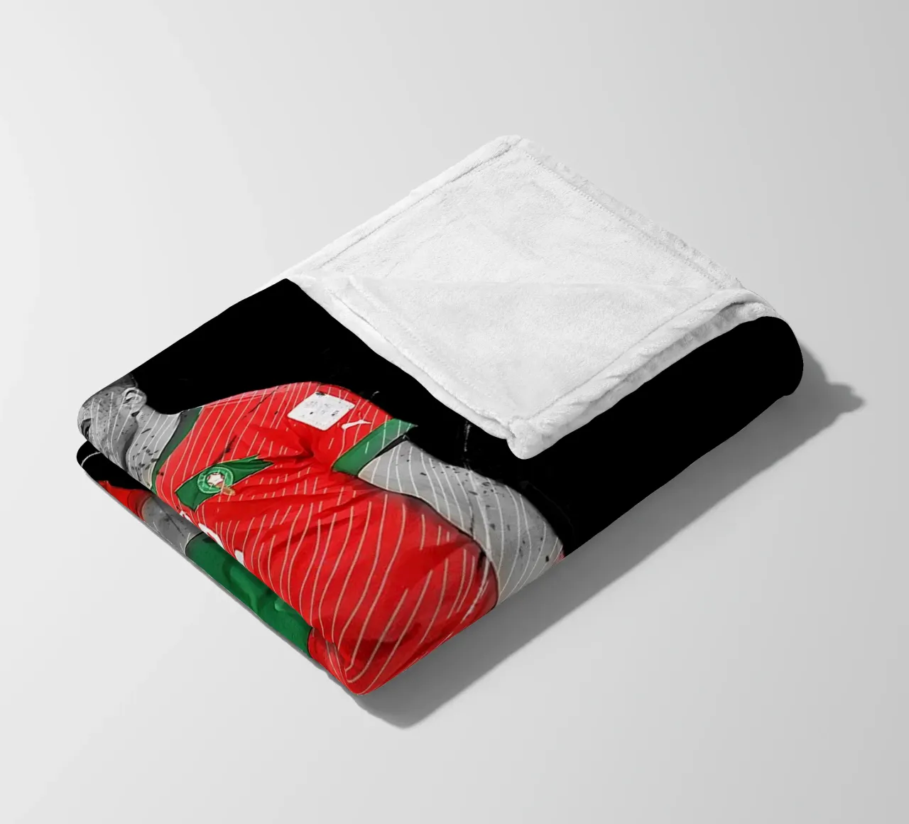 Achraf Hakimi coperta in pile da tenten