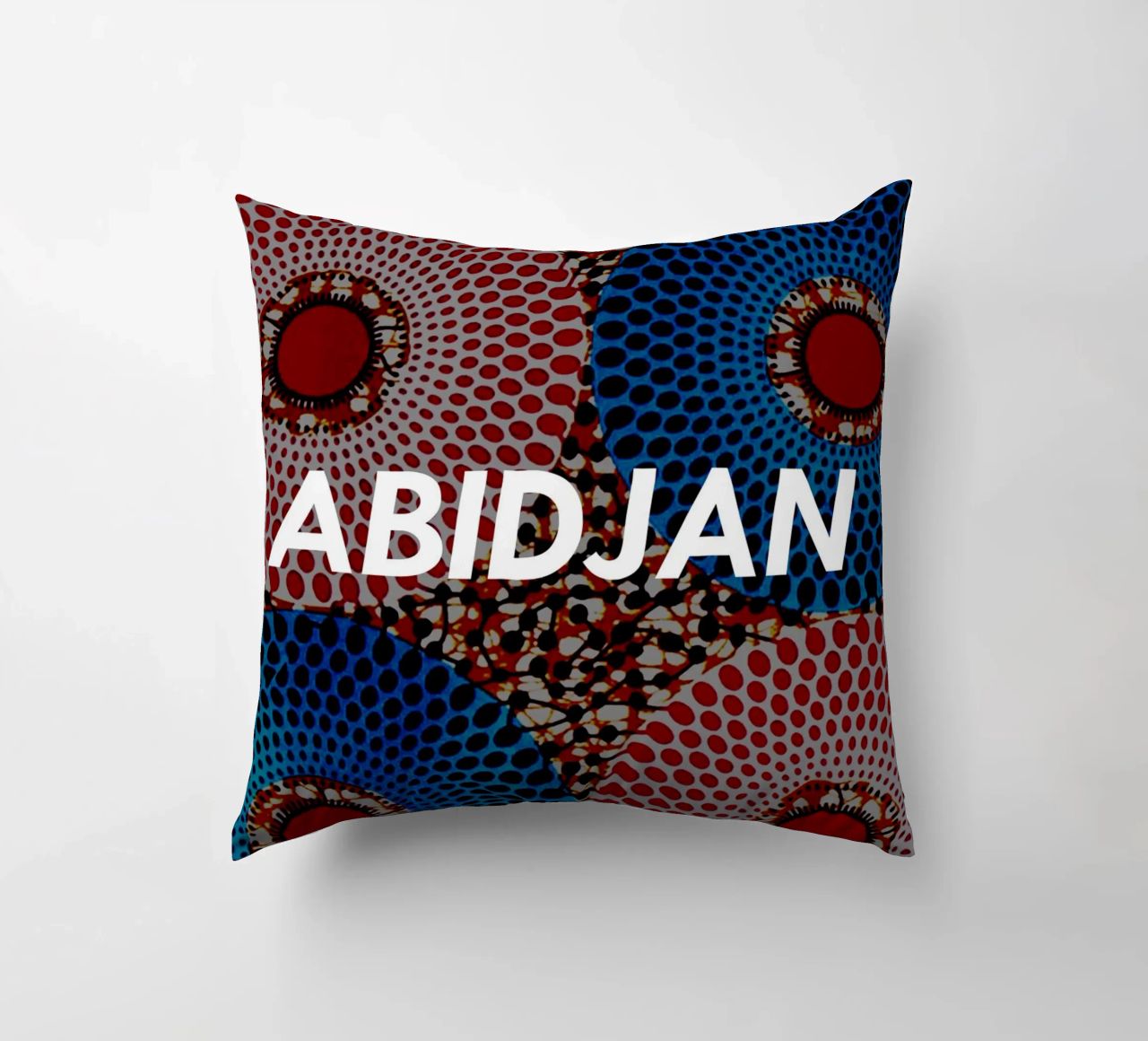 Abidjan kussen van Mathudace Créas