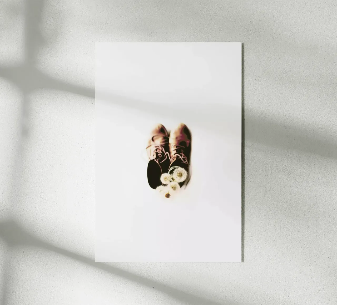 Do Small Things With Much Love plexiglass da Ingrid Beddoes