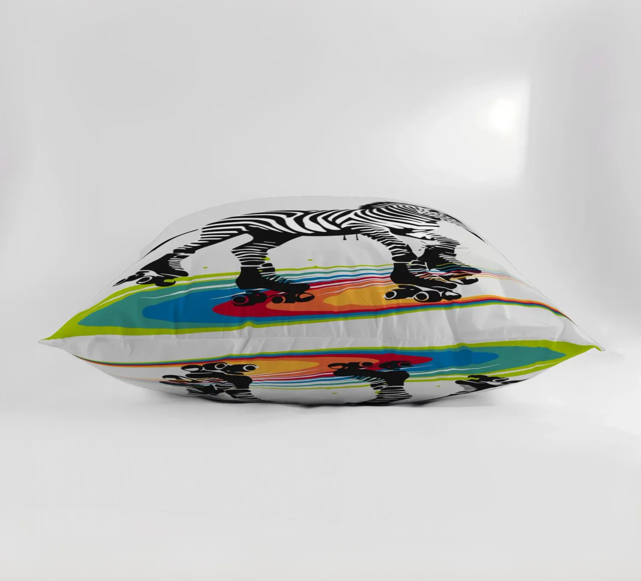 Zebra con pattini a rotelle in stile stencil cuscino da namosh