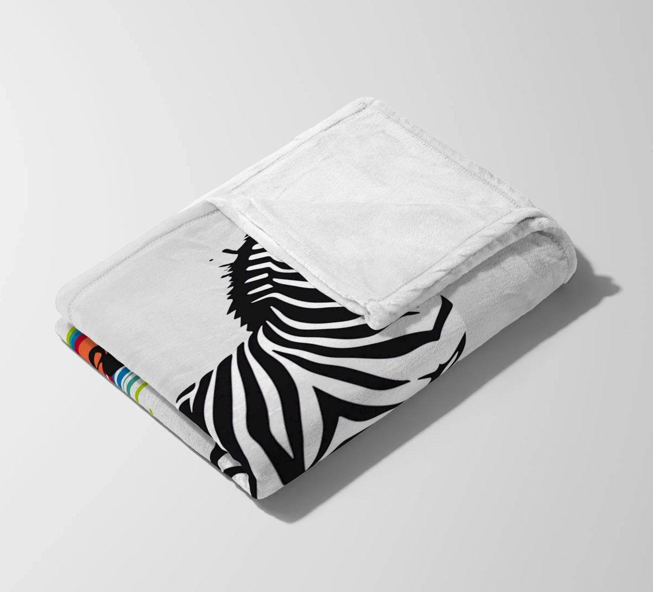 Zebra con pattini a rotelle in stile stencil coperta in pile da namosh