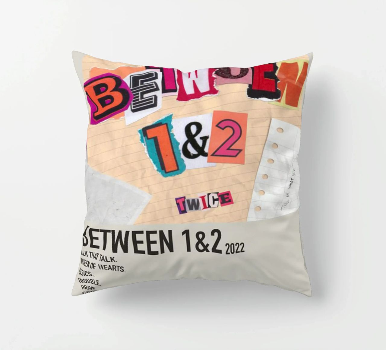 BETWEEN 1&2 2022 TWICE cuscino da SoundStudio
