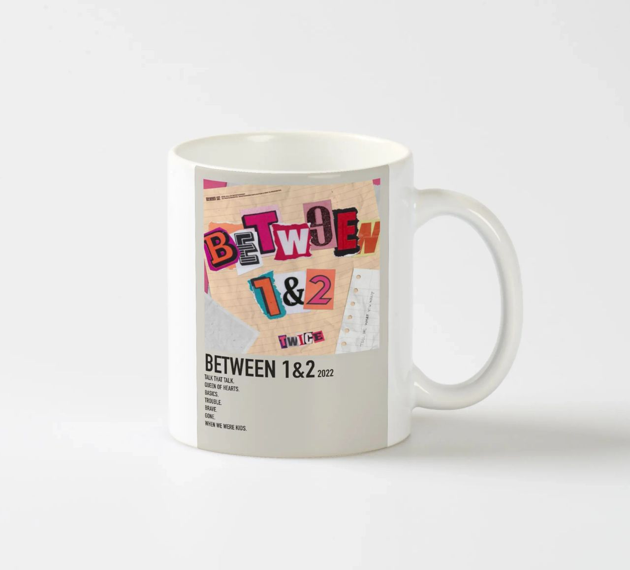 BETWEEN 1&2 2022 TWICE tazza in ceramica da SoundStudio