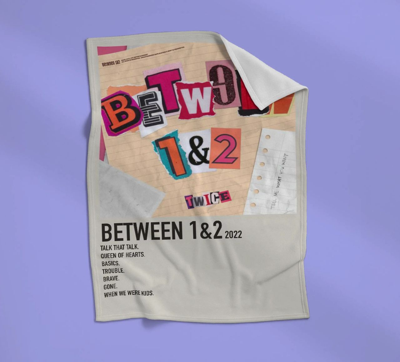 BETWEEN 1&2 2022 TWICE coperta in pile da SoundStudio