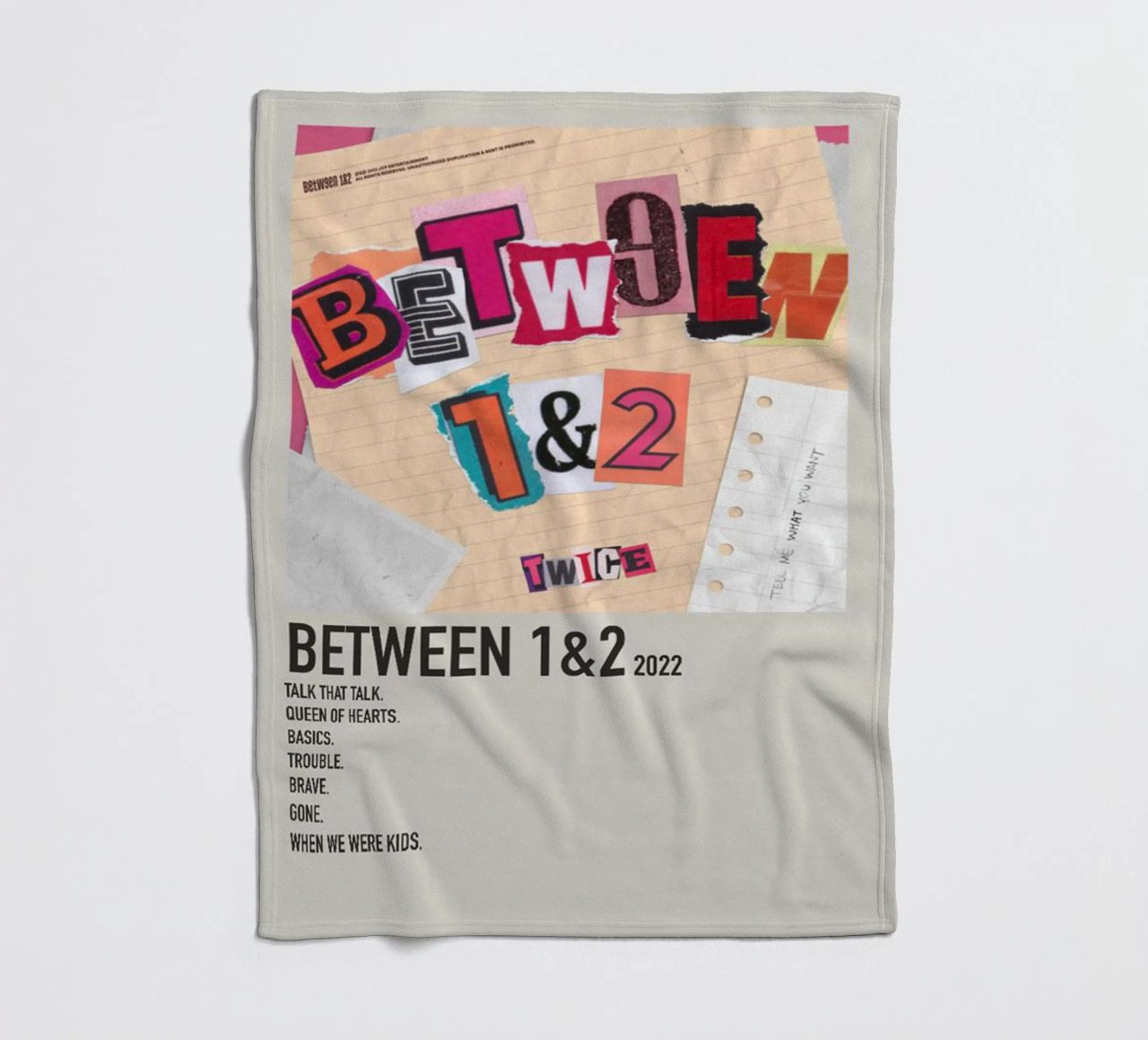 BETWEEN 1&2 2022 TWICE coperta in pile da SoundStudio
