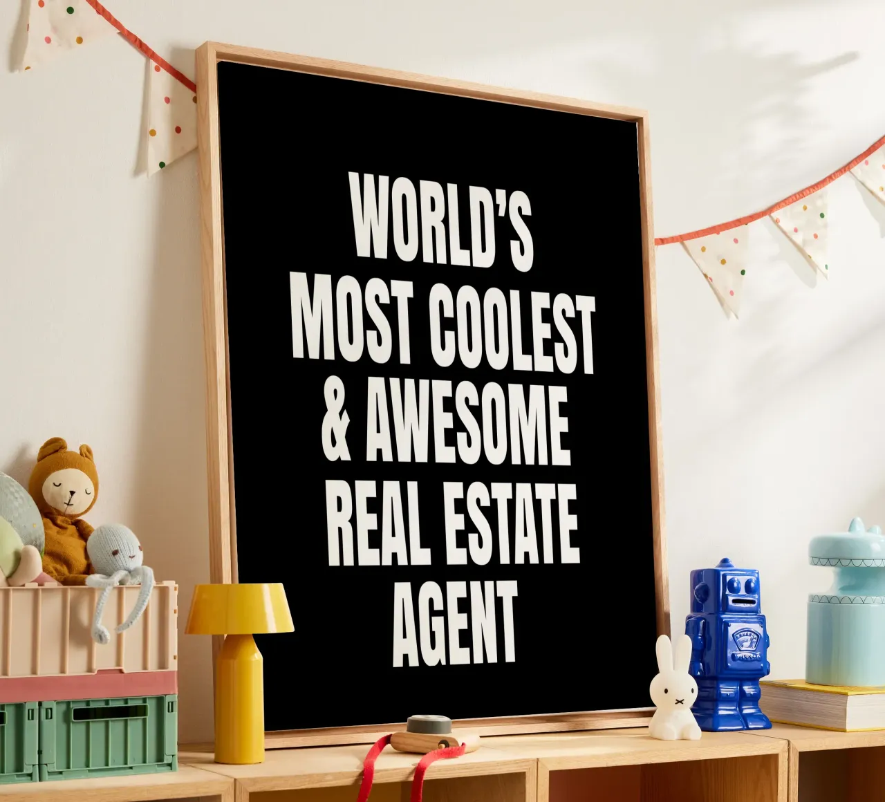 World's most coolest and awesome real estate agent tela con Cornice a cassetta da happieeagle