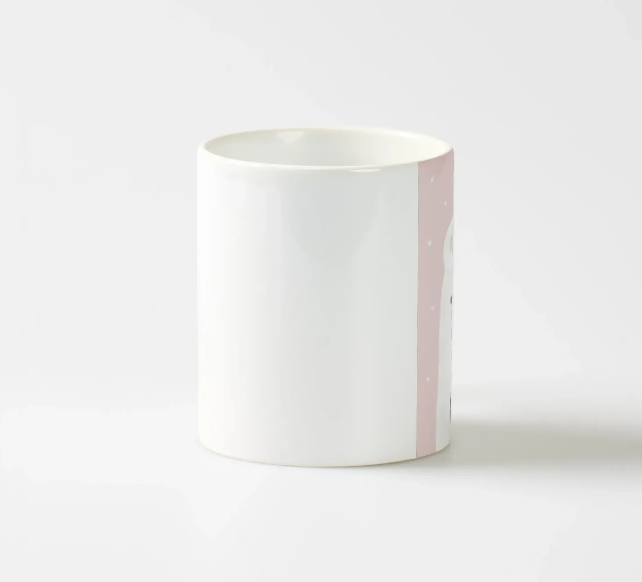 Eisbär mit Name tazza in ceramica da BAINAI KIDS