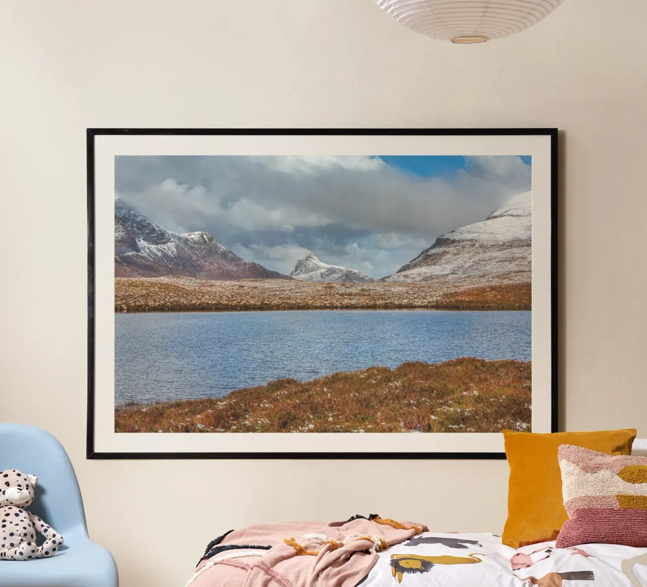 Paesaggio di neve delle Highlands poster da Dave Hare Photography