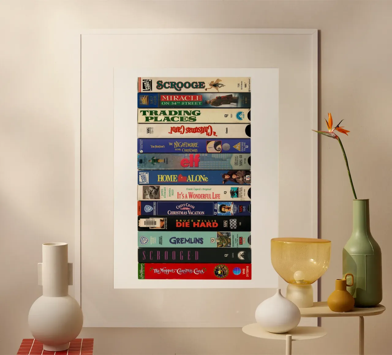 Las mejores películas de Navidad - VHS Print poster con marco de plástico de MrMustardPrints