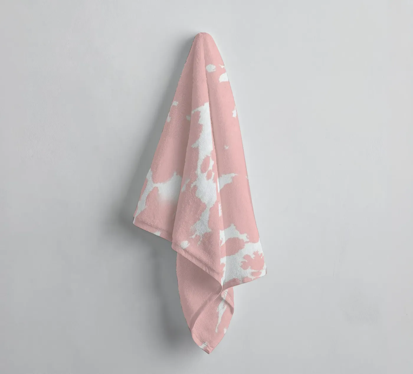 Rosequartz towel by Charlotte Winter