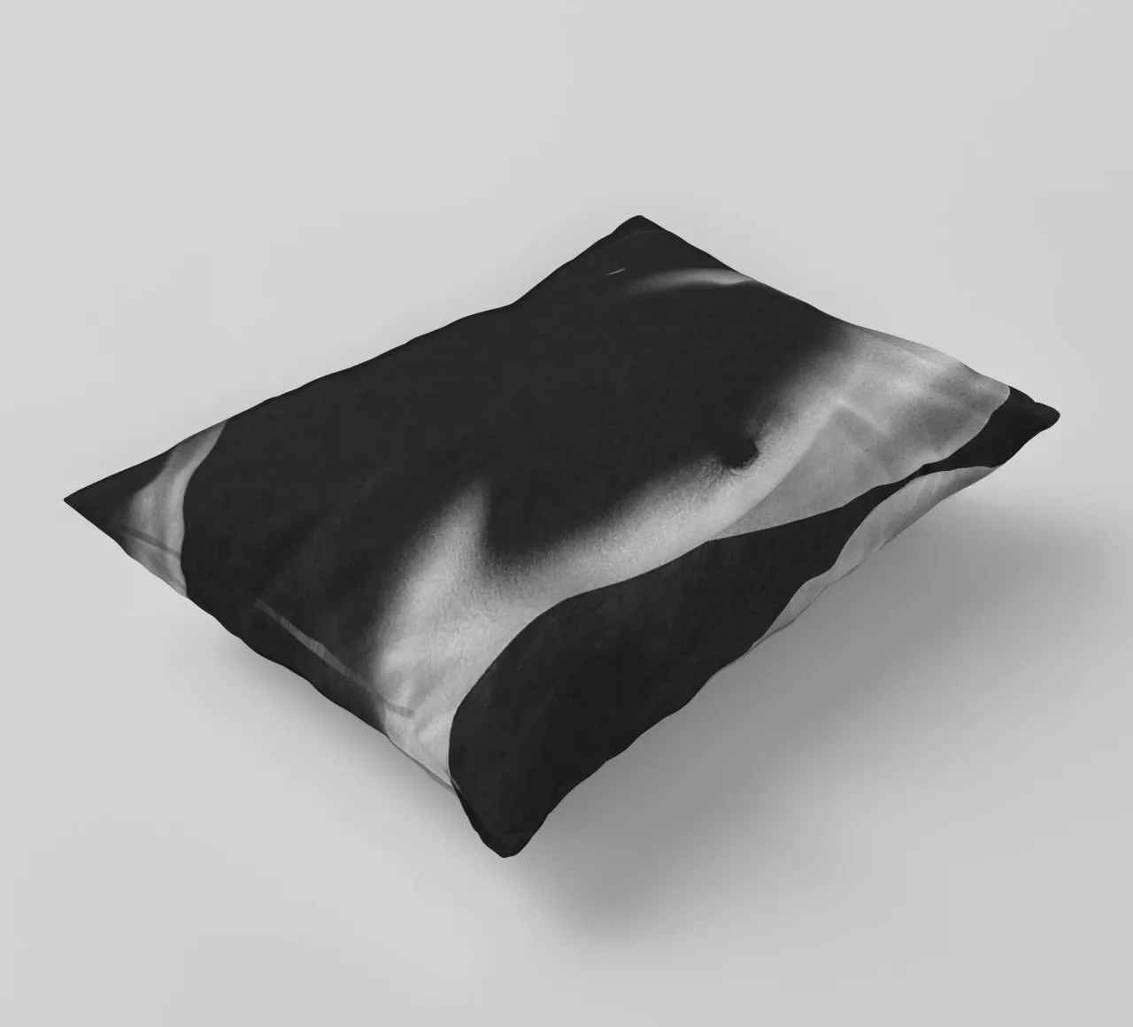 Tori Bodyscape Mono cuscino da Dave Hare Photography
