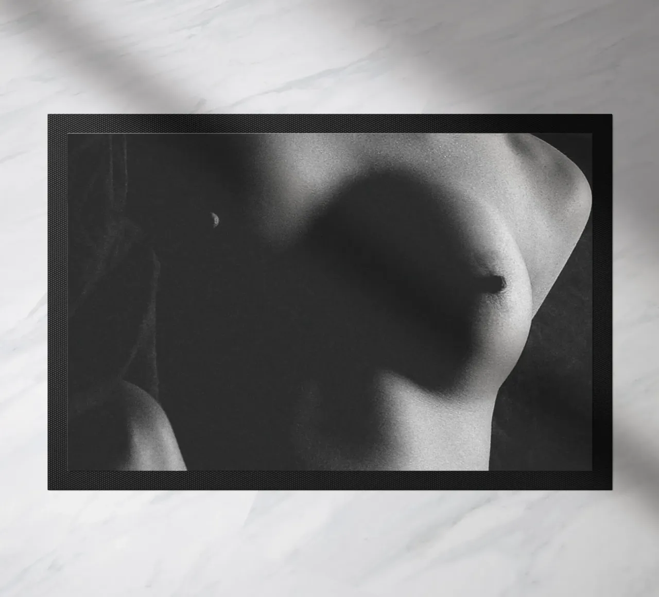 Tori Bodyscape Mono zerbino da Dave Hare Photography