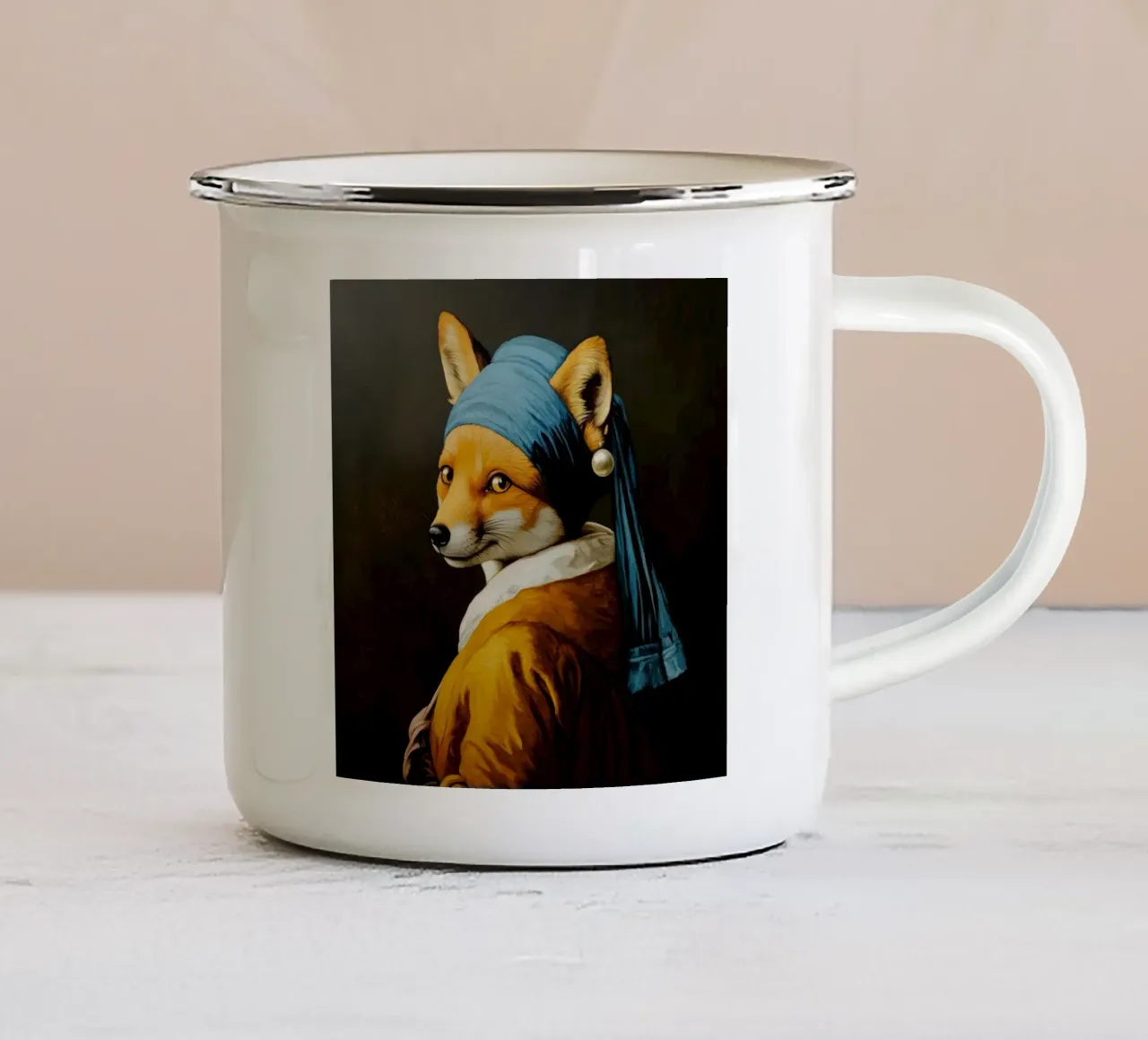 Der Fuchs mit dem Perlenohrring Emaille Tasse von Modern Muse