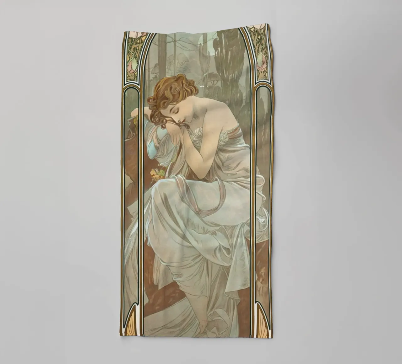 Alfons Mucha - Le repos de la nuit serviette de bain de ARTOTHEK