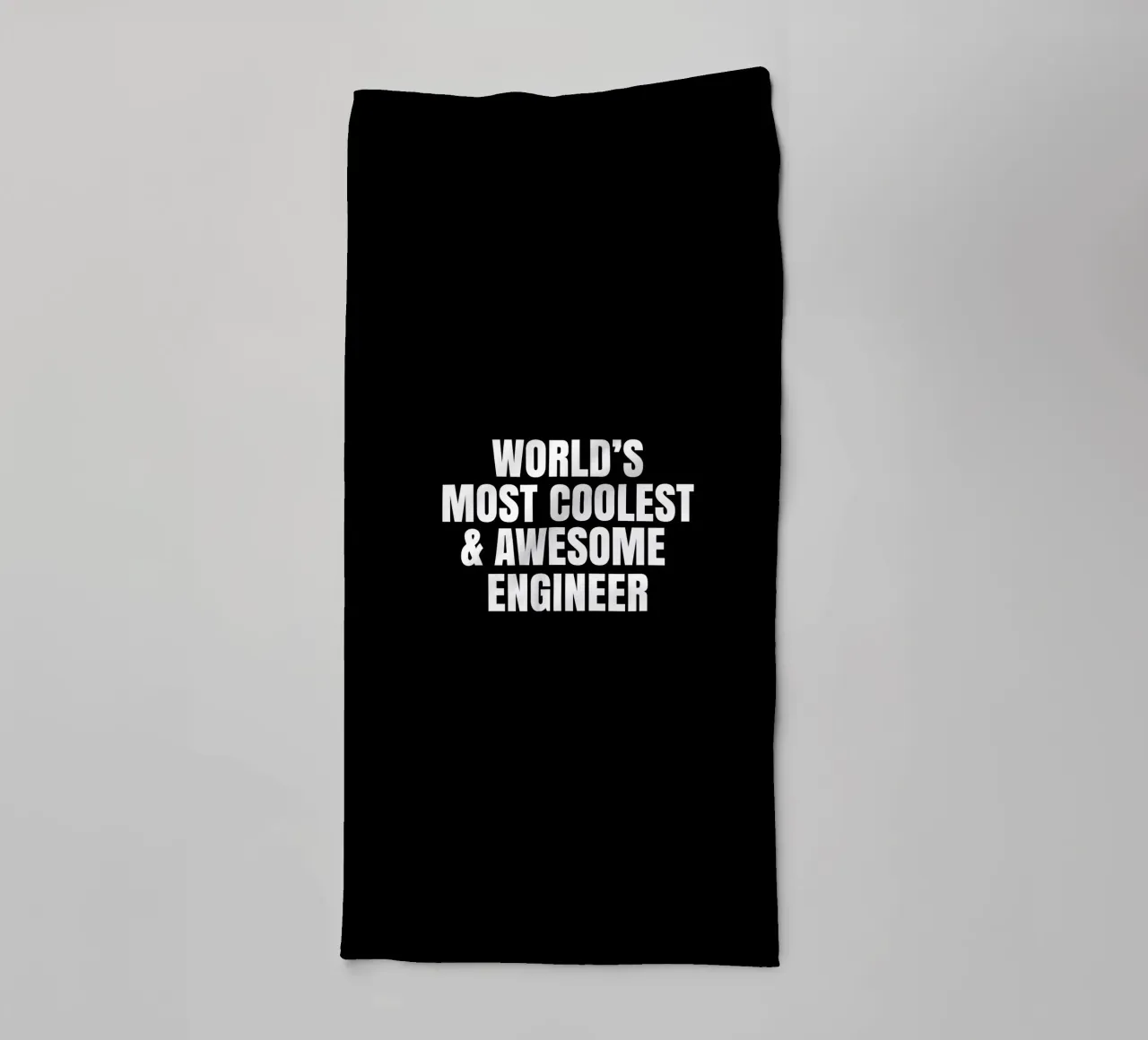 World's most coolest and awesome engineer asciugamano da bagno da happieeagle