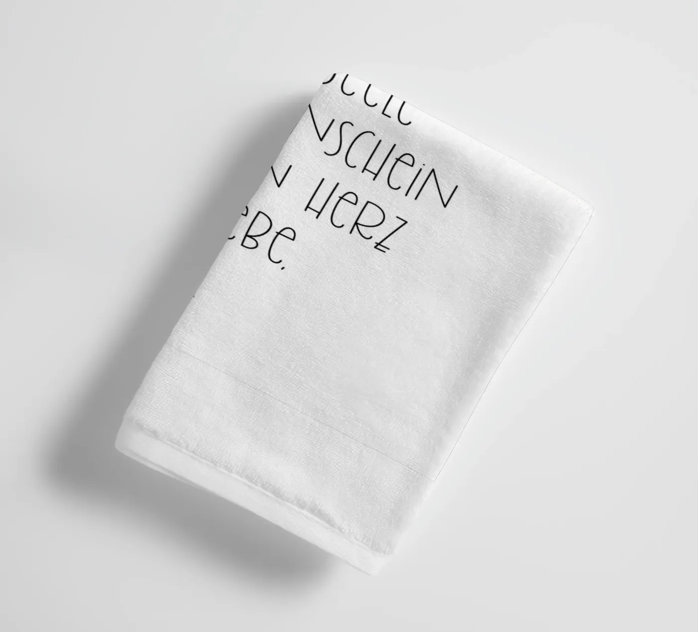 Freunde towel by Ohkimiko