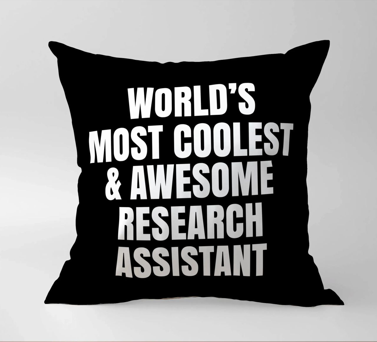 World's most coolest and awesome research assistant cuscino da happieeagle