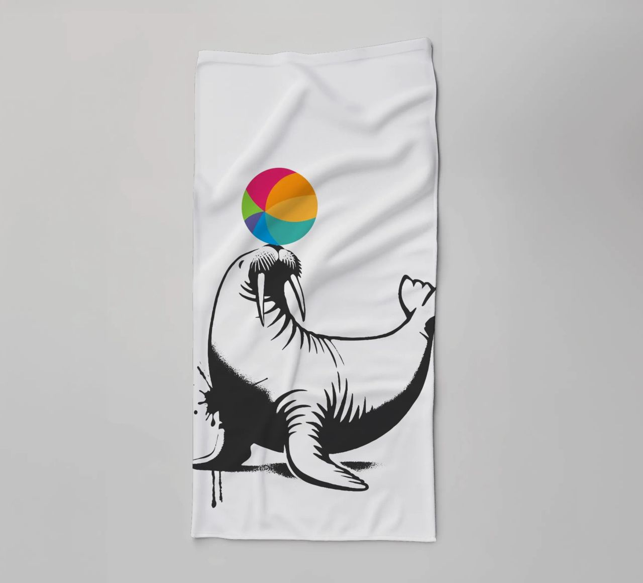 Walrus met bal in sjabloonstijl badhanddoek van namosh